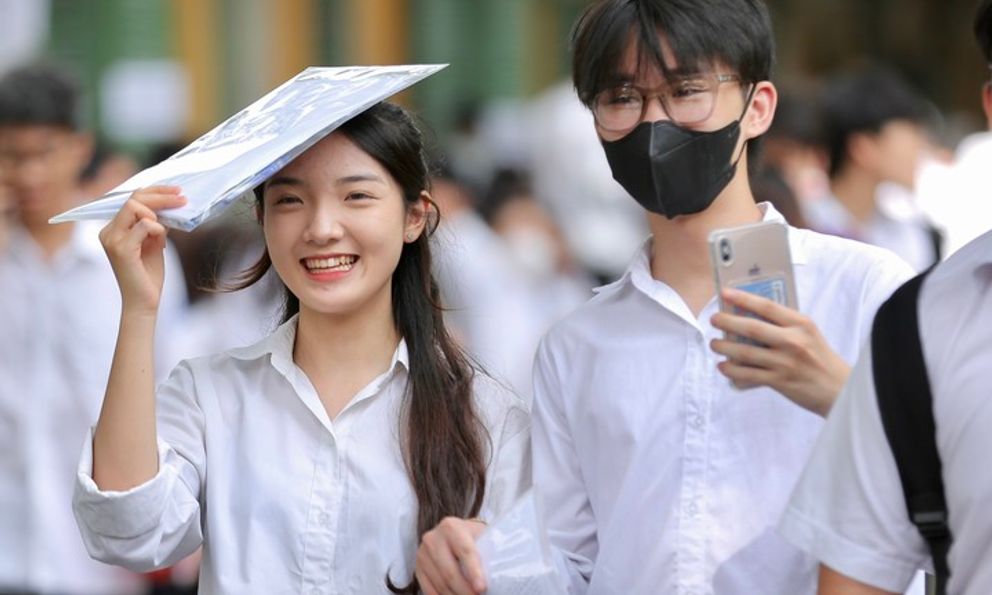 Lịch công bố điểm sàn thi tốt nghiệp THPT 2025: 2k7 cần lưu ý!