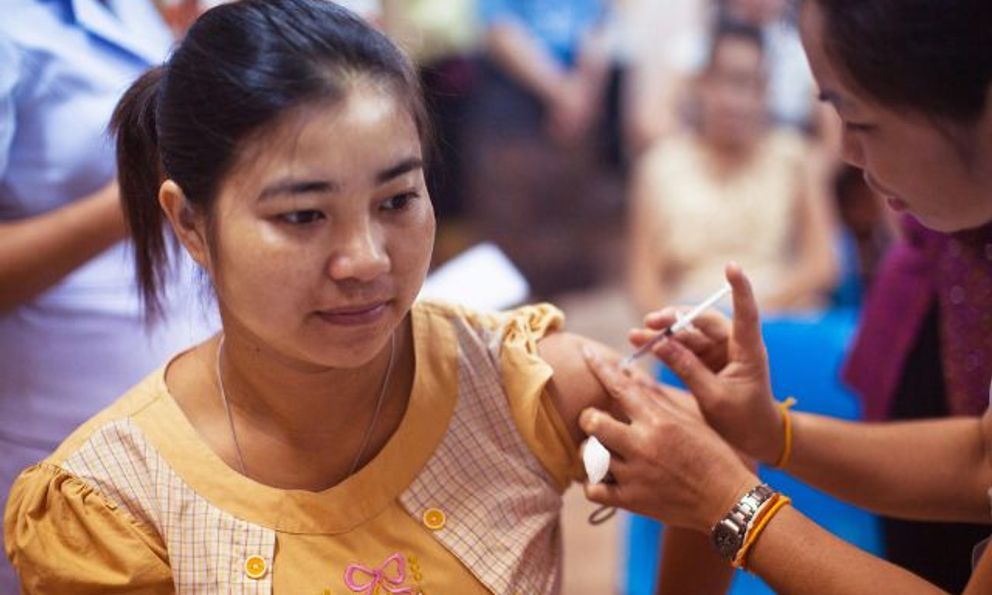 GenZ sinh từ 2000 đến 2009 nên đi tiêm loại vắc-xin này ngay