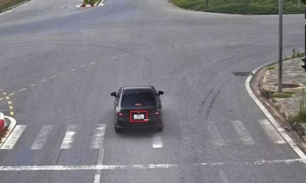 Danh sách 115 xe máy, ô tô đã vi phạm lỗi vượt đèn đỏ, nhanh chóng liên hệ công an nộp phạt nguội