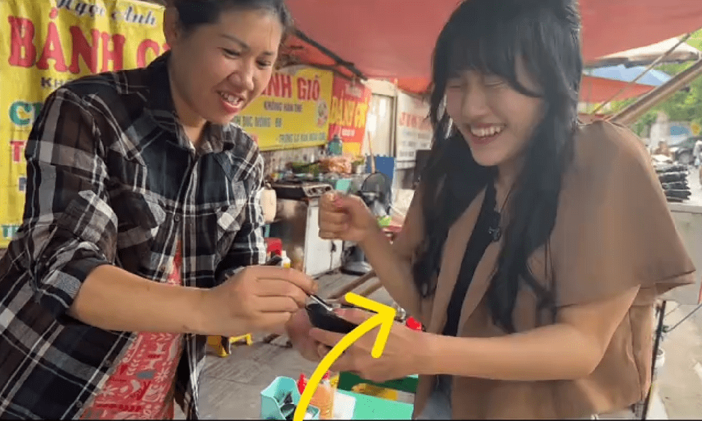 Khách Nhật hét ầm ĩ khi thử món ăn Việt từng nằm trong danh sách 