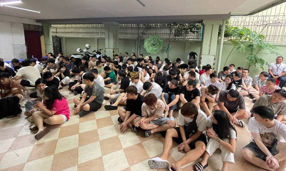 Campuchia phá loạt đường dây lừa đảo trực tuyến, bắt hơn 3.400 nghi phạm