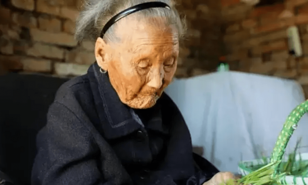 Qua tuổi 50 nếu con cái xin 3 thứ này, cho là hỏng