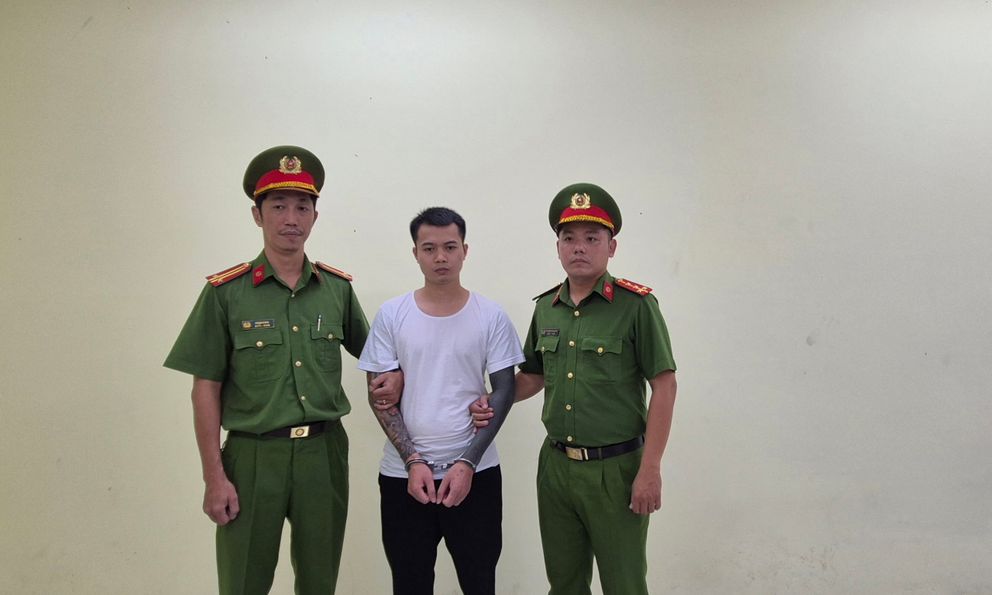 Bắt Tiktoker “Tàng Keng Ông Trùm” Lê Anh Điệp