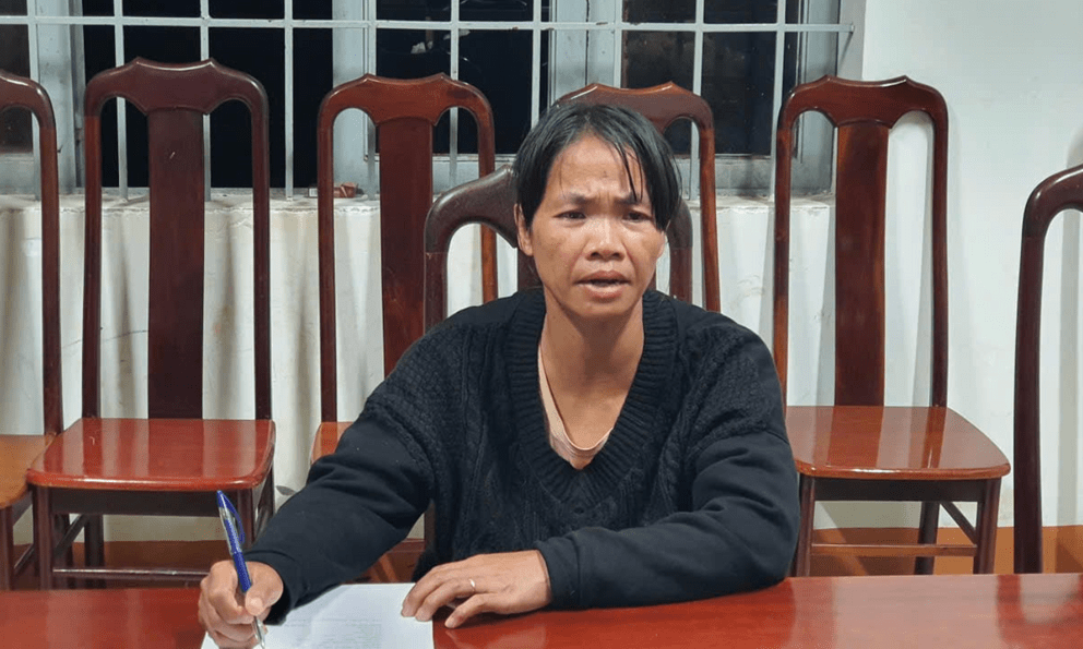 Mẹ ném con trai 18 tháng tuổi xuống giếng sâu tử vong vì nghĩ 