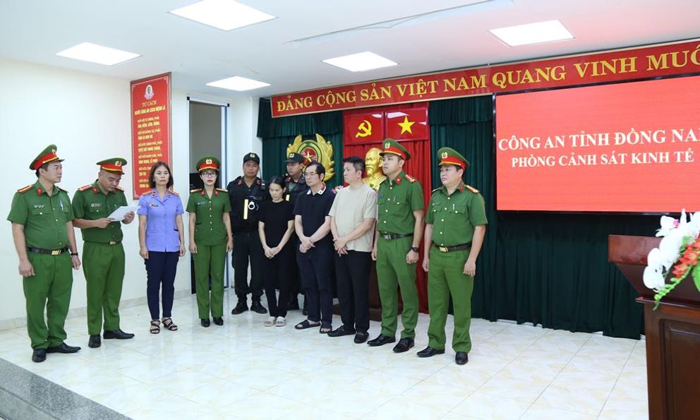 2 người bị bắt cùng chồng Đoàn Di Băng là ai?