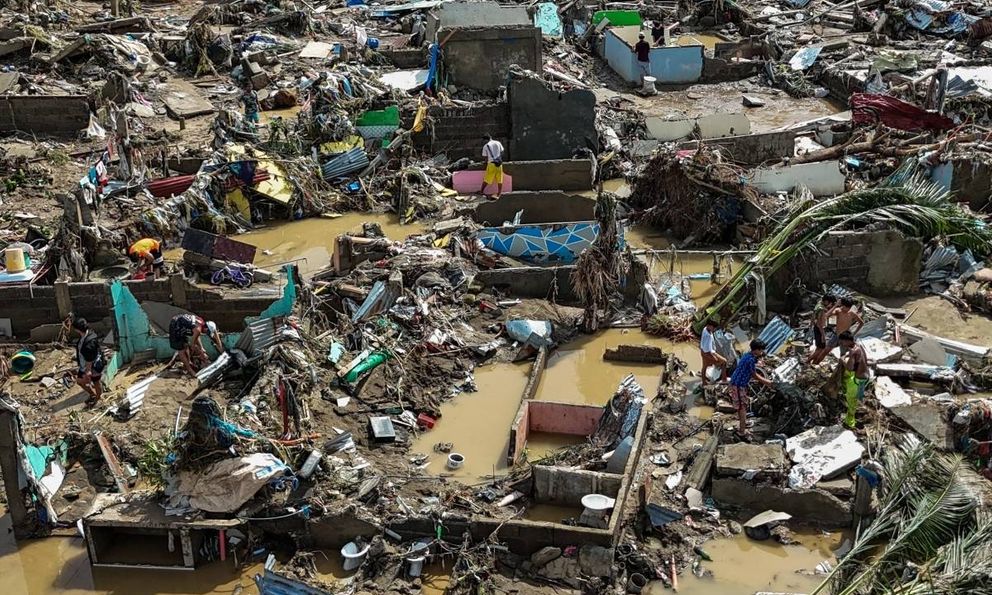 323 người chết và mất tích, 9.321 ngôi nhà tan hoang, 635.565 gia đình chịu ảnh hưởng: Philippines ban bố tình trạng thảm hoạ quốc gia sau bão Kalmaegi 