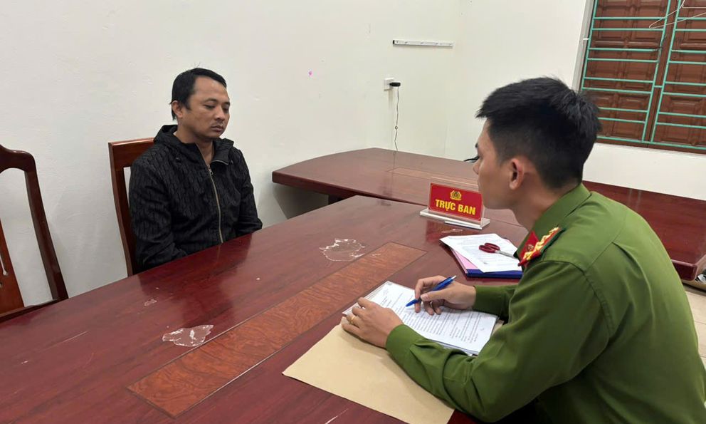 Bắt Nguyễn Duy Hoàn sinh năm 1989 thường xuyên đi lang thang