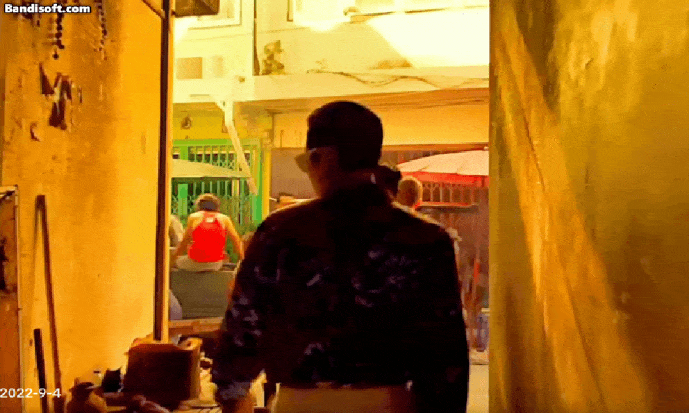 Ai cấm tài tử này đóng ngôn tình giùm với: 52 tuổi vẫn yêu đương sến sẩm, gọi đàn chị là mẹ mới rùng mình