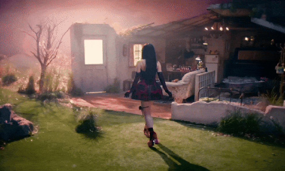 Sự hết thời của ngôi sao giả tạo nhất showbiz: Fan meeting chỉ bán được 26 vé, mất 160.000 người hâm mộ trong một ngày