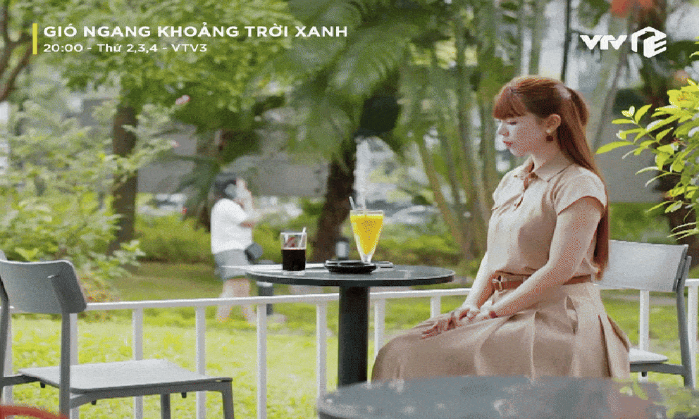 Nữ chính phim Việt giờ vàng được khen nức nở vì quá xinh, khán giả rần rần hỏi địa chỉ mua váy áo