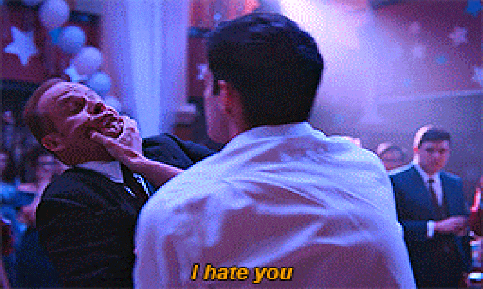 Xem phim Sex Education, tôi không quên được người thầy cứng nhắc nhưng đầy cảm xúc, khiến học sinh vừa sợ vừa thương