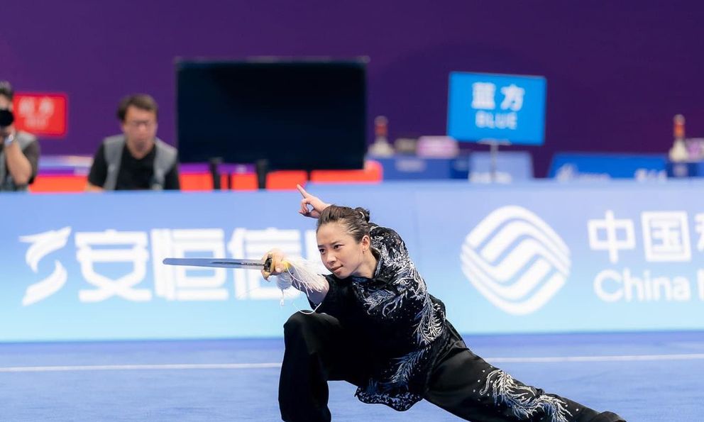 Dương Thúy Vi là ai?