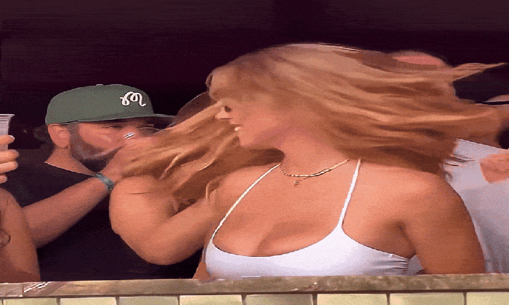 Mỗi lần ngắm mỹ nhân 18+ này là một lần ngộp thở: Mặt đẹp điên - body ác chiến, mê đến chết đi sống lại