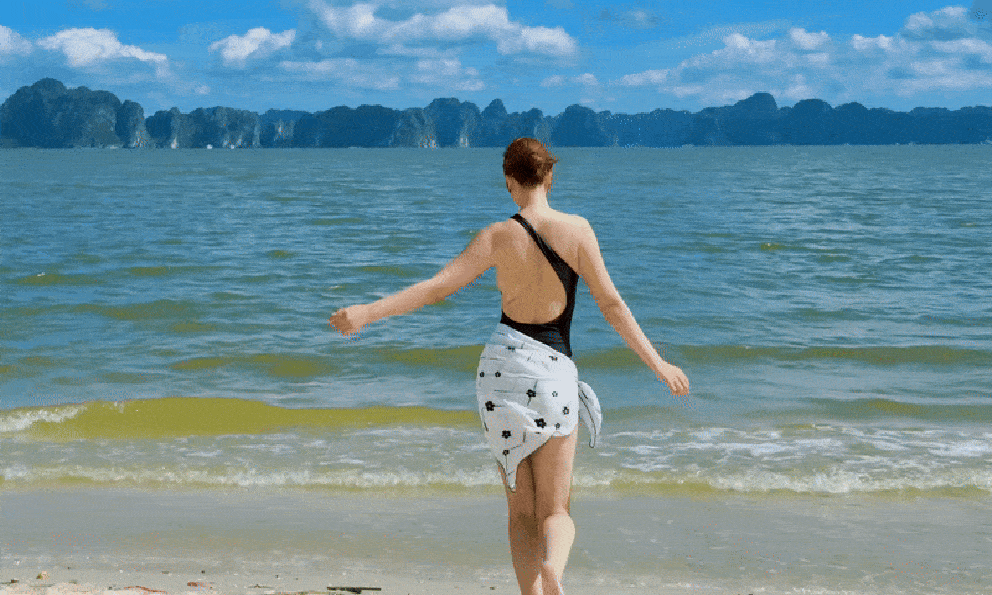 Đẹp như tiên mà đứng cạnh mỹ nhân Vbiz này cũng phải lép vế: Người đâu sang khủng khiếp, mặc gì cũng thành trend