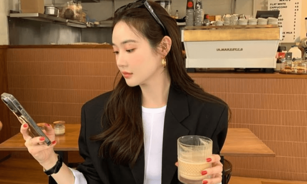 Chồng ở nhà suốt vẫn kiếm 20-25 triệu/tháng, vợ “ngã ngửa” phát hiện ra sự thật