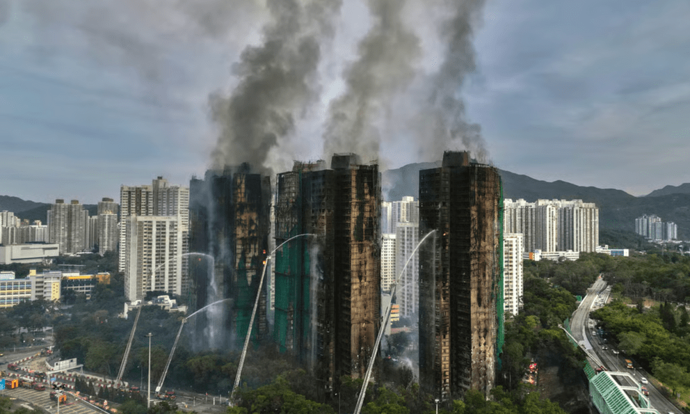 Số người thiệt mạng trong vụ cháy 8 toà chung cư tăng lên 128, hơn 200 trường hợp vẫn chưa rõ tung tích, 80 thi thể không thể nhận dạng