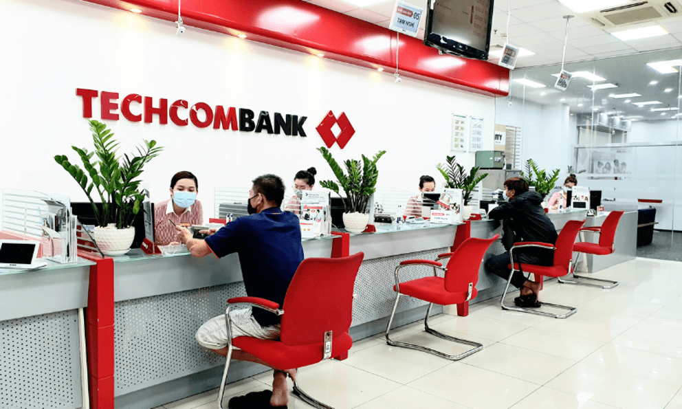 Techcombank vừa khuyến cáo 3 việc khách hàng cần chú ý ngày mai