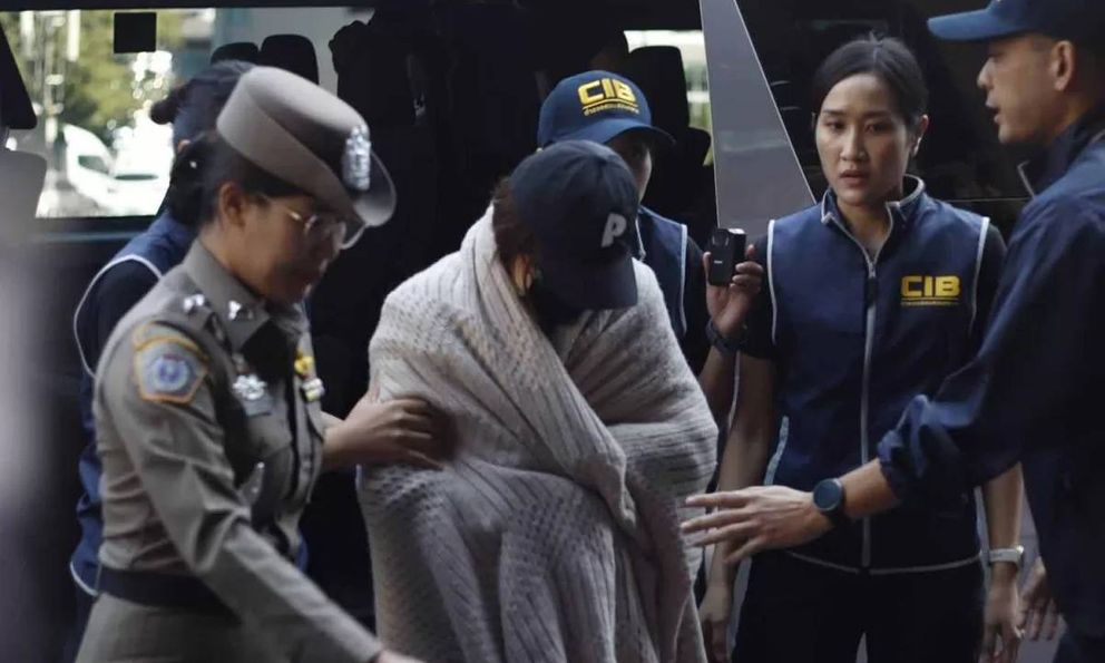 Bắt giữ nữ diễn viên kiêm người mẫu nổi tiếng, tạm giữ 8,2 tỷ đồng