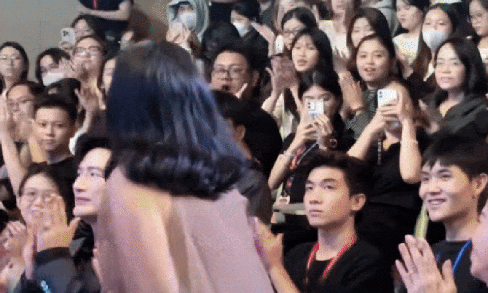 Việt Nam có duy nhất 1 nữ diễn viên bị 9 triệu người ghét bỏ, khán giả phẫn nộ kéo tới trường quay đòi tính sổ