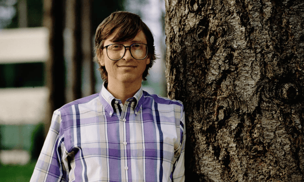 Chiếc CV cách đây 50 năm Bill Gates bị đào lại, nhìn số tiền ông kiếm được năm 20 tuổi ai cũng thốt lên: 