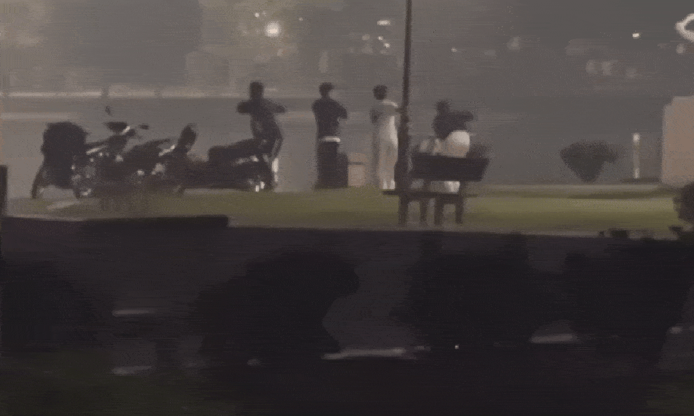 Khách Ấn Độ sang Việt Nam du lịch gặp cảnh 