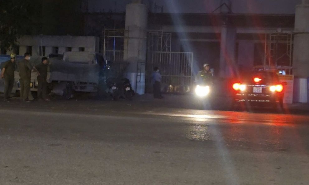 TP.HCM: Sập giàn giáo tại Nhà thi đấu Phú Thọ, 2 người thương vong