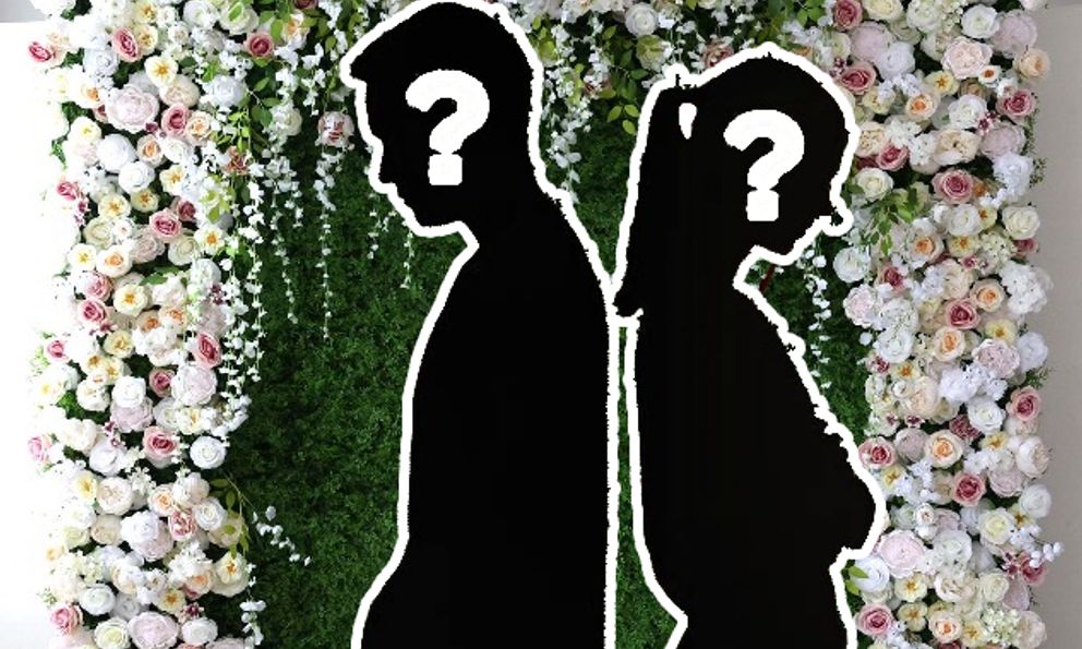 Cặp đôi diễn viên ly hôn bỗng tái hợp ở nơi không ngờ sau 10 năm, đàng gái sượng người thấy chồng cũ âu yếm người khác