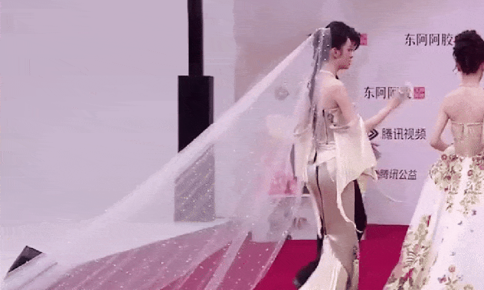 Ngã mà cũng tao nhã chính là để nói về mỹ nhân này: Đẹp chấn động thị giác, cả MXH toàn lời khen