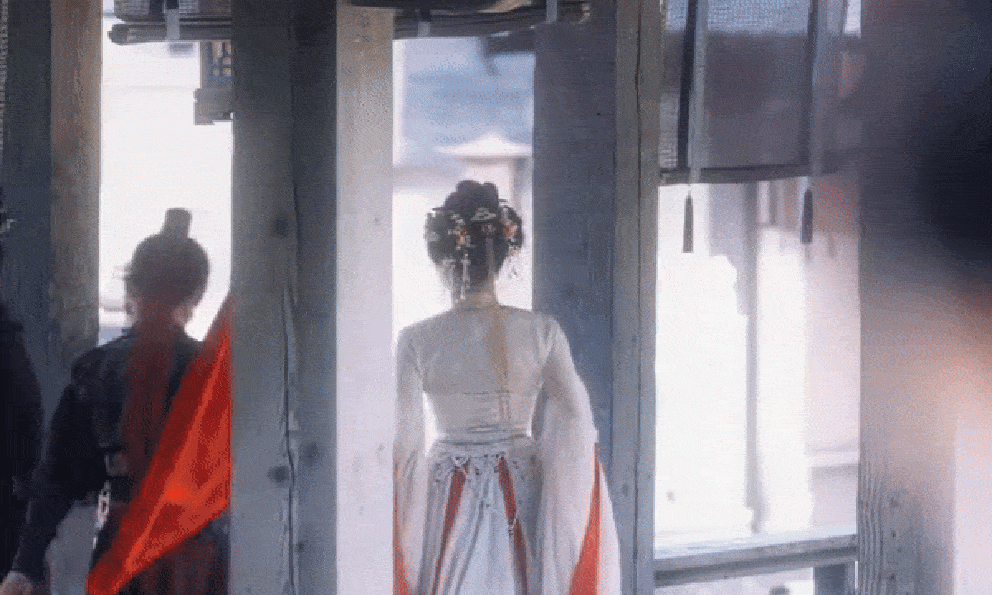 Lần đầu có mỹ nhân vẻ ngoài ngược tiêu chuẩn thông thường lại được khen nức nở: Visual tuyệt tác hội họa, không thể đẹp hơn được nữa