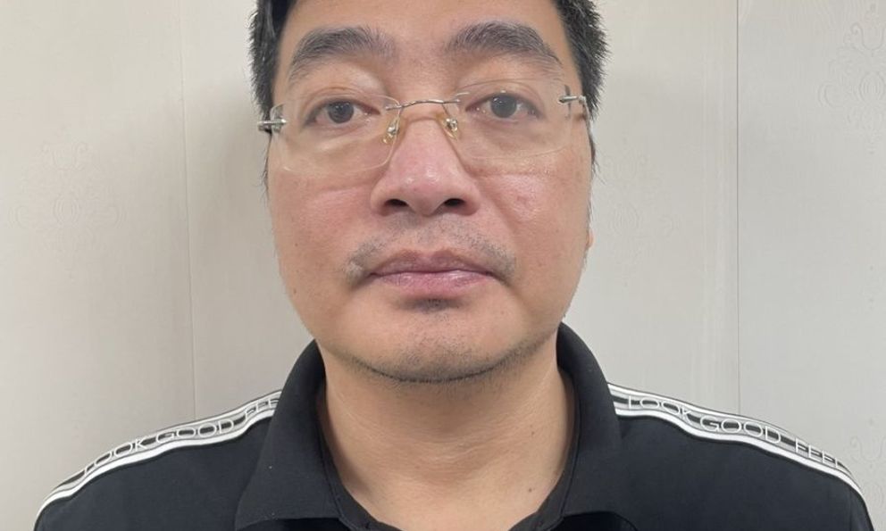 Khởi tố nhân viên nhân hàng Nguyễn Mạnh Thắng