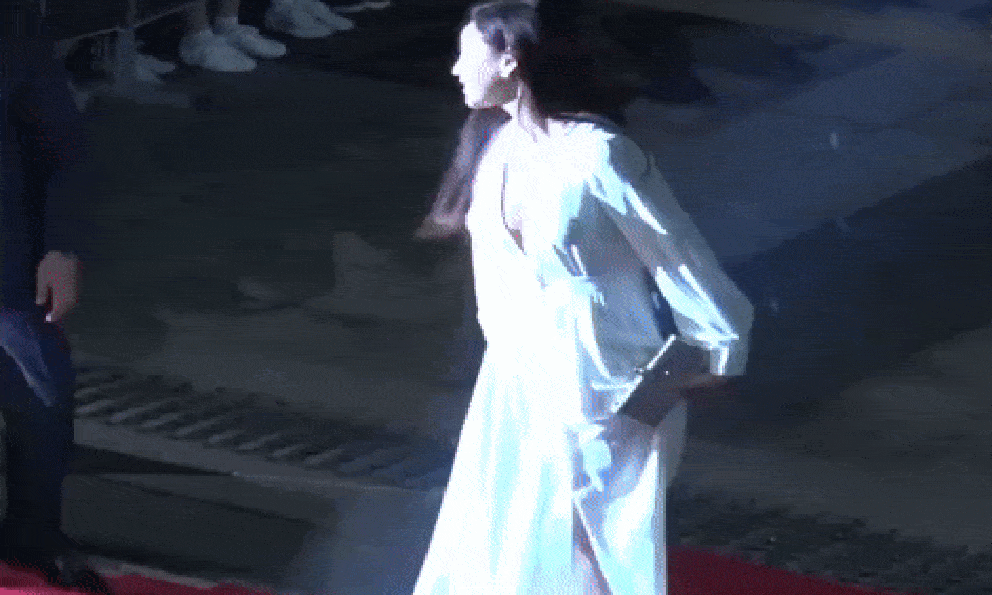 Showbiz xuất hiện Hoa hậu U50 được phong thần vì trẻ như gái 18, từng dính tin kết hôn cầu thủ quốc dân