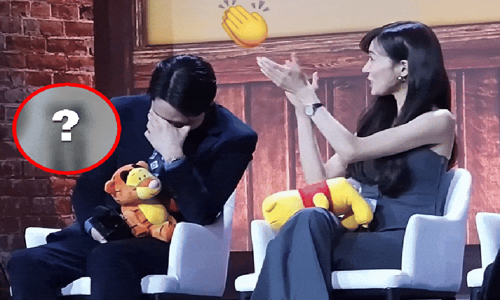 Ảnh phản chiếu làm bại lộ buổi hẹn hò đón năm mới của cặp đôi hot nhất hiện tại 