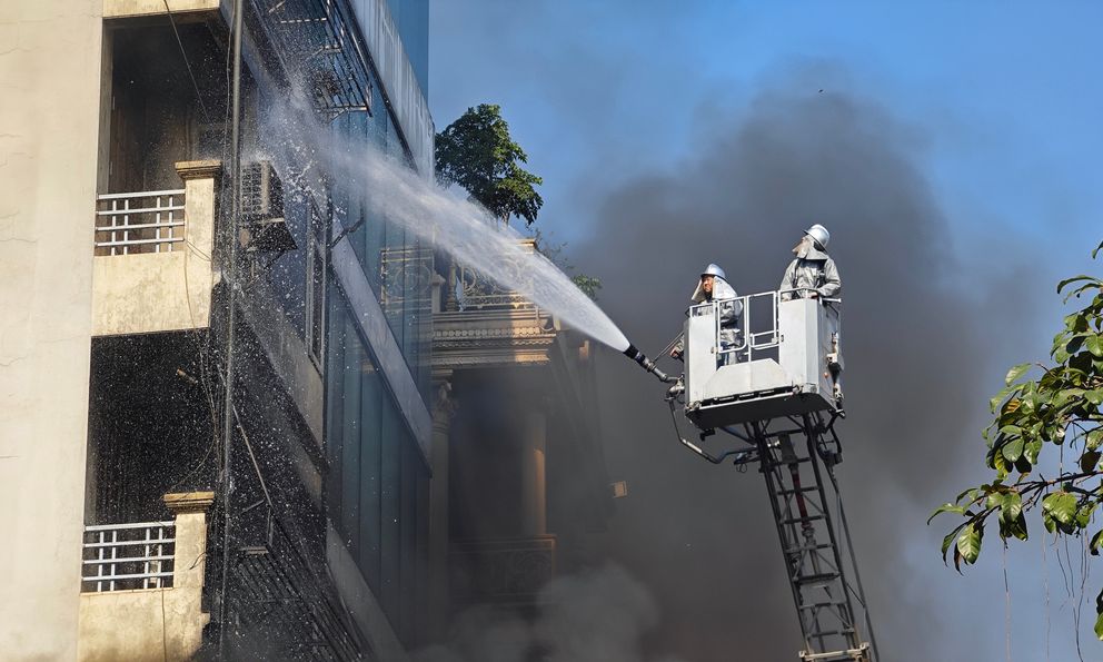 Vụ cháy nhà 7 tầng ở Hà Đông: Số người thiệt mạng tăng lên 3