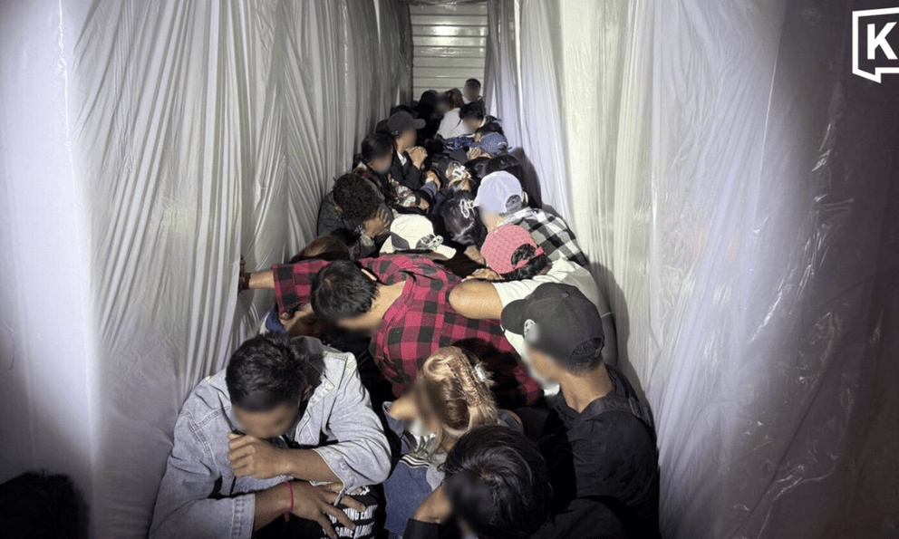 Phát hiện 37 người trong thùng xe tải nhập cảnh trái phép vào Thái Lan