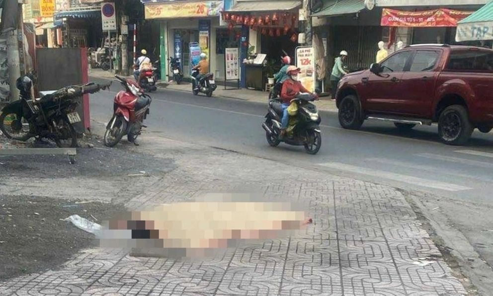 Xót xa tài xế tử vong khi đi giao hàng ở TP.HCM ngày giáp Tết