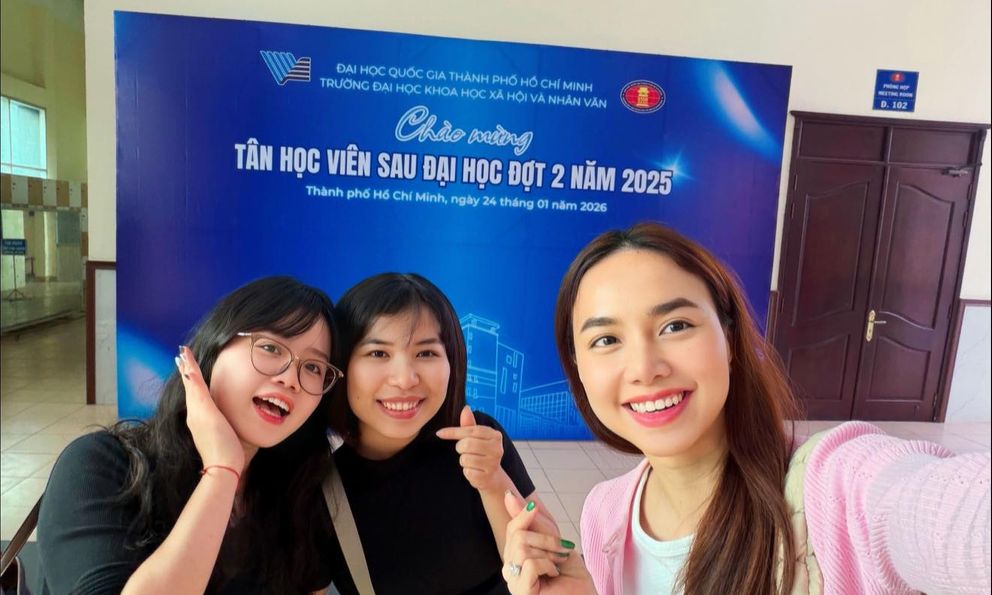 Phát hiện một nữ diễn viên có 2 bằng đại học đang tiếp tục học lên thạc sĩ ở tuổi 42