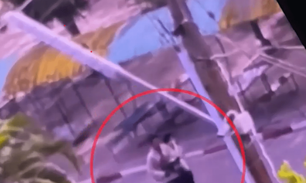 NÓNG: Xả súng trong trường học ở Thái Lan