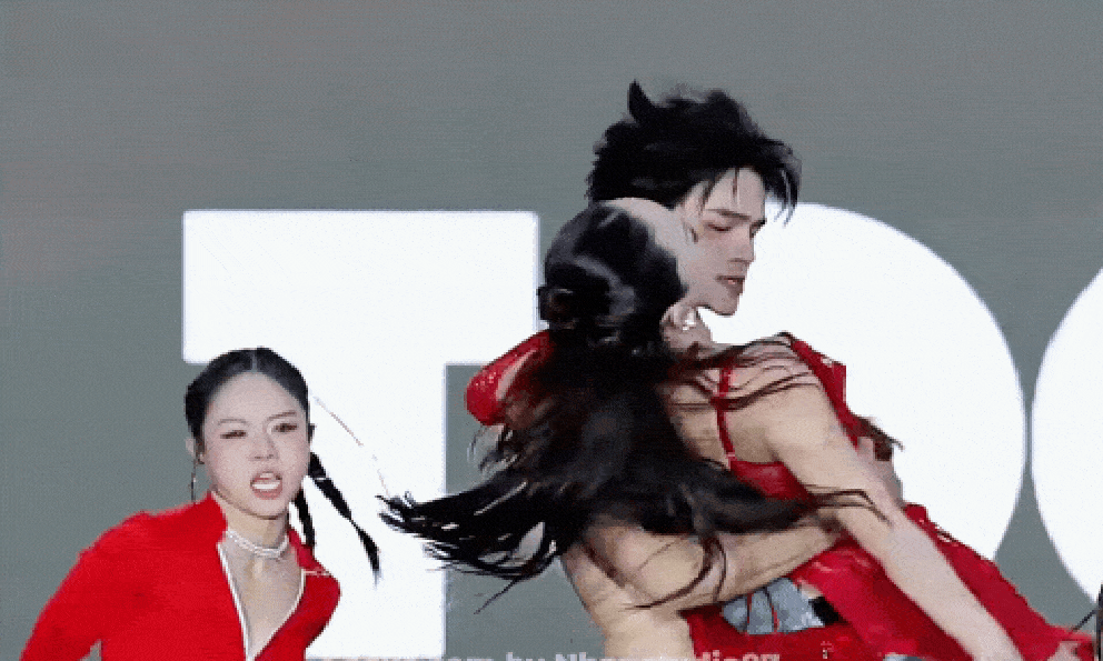 Mỹ nhân Việt duy nhất đọ sắc riêng với Lisa (BLACKPINK), kết quả ra sao mà netizen chấm thẳng 