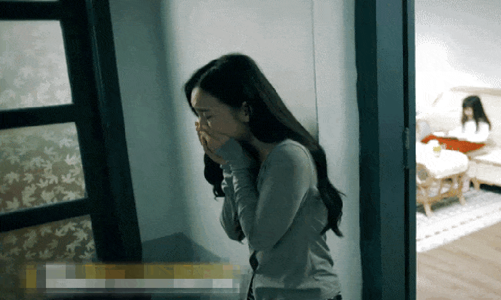 Việt Nam có 1 mỹ nhân khổ thêm 1 phần là đẹp thêm 10 phần: Khóc tả tơi rũ rượi vẫn hoàn mỹ mới tài