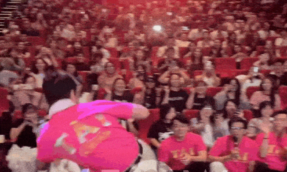 Nam diễn viên Việt duy nhất đóng 5 phim trăm tỷ trong 1 năm, diễn hay miễn bàn nhưng nhìn mặt là rén liền