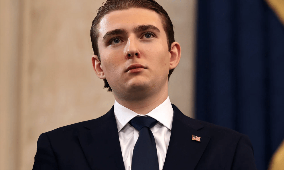 Barron Trump vừa tròn 20: Là 