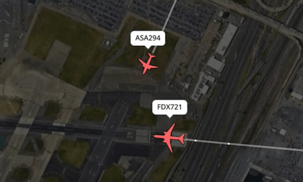 Kinh hoàng thời khắc hai máy bay suýt lao thẳng vào nhau, lộ đoạn ghi âm khiến tất cả sửng sốt