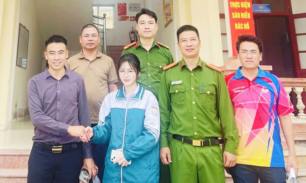 Tài khoản của nữ sinh SN 2010 nhận 500 triệu đồng, diễn biến sau đó càng bất ngờ