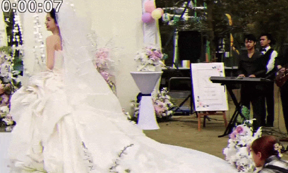 Cô dâu đẹp nhất Trung Quốc hiện tại: Sắc vóc ngọc ngà vạn người ao ước, làn da như được dệt bằng ánh trăng