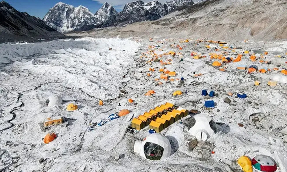 Vì sao những người thiệt mạng trên núi Everest sẽ phải nằm lại đó mãi mãi?