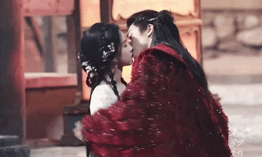 Phim Trung Quốc gây bão với cảnh 18+ siêu cháy: Nữ chính quyến rũ mê hồn, đẹp đến mức dán mắt vào màn hình