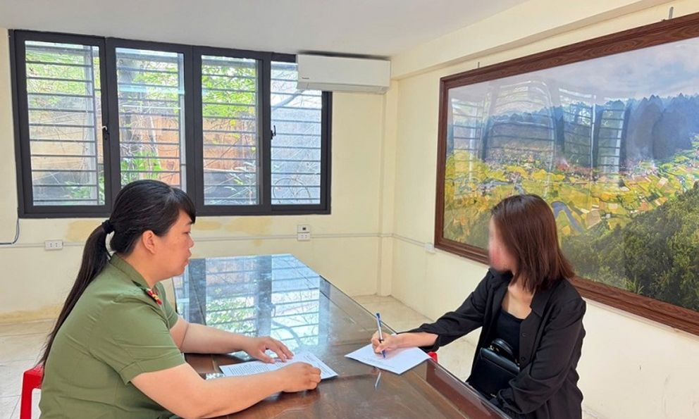 Không gia hạn tạm trú cho con trai SN 2022, một người phụ nữ ở Lạng Sơn bị phạt 22,5 triệu đồng