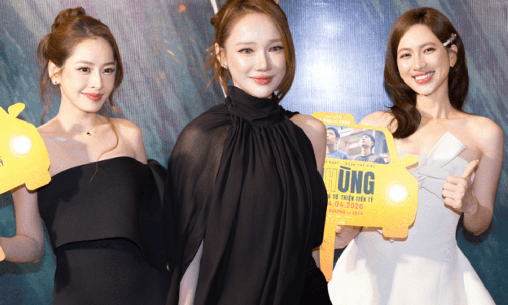 Thảm đỏ HOT nhất hôm nay: Phương Anh Đào - Nhã Phương đọ visual khét lẹt, Chi Pu vừa xuất hiện đã gây náo loạn