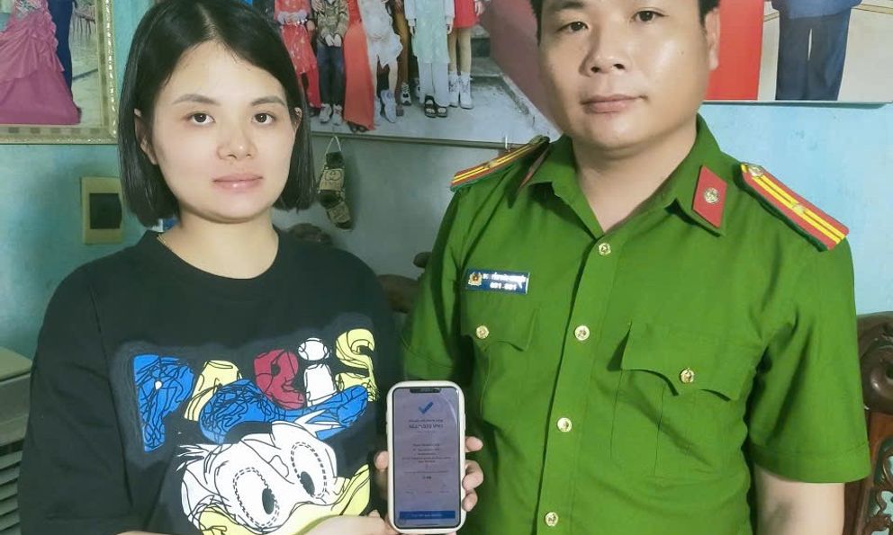 Tài khoản phát sinh giao dịch 65.821.000 đồng: Công an lập tức liên hệ với người đàn ông ở nước ngoài