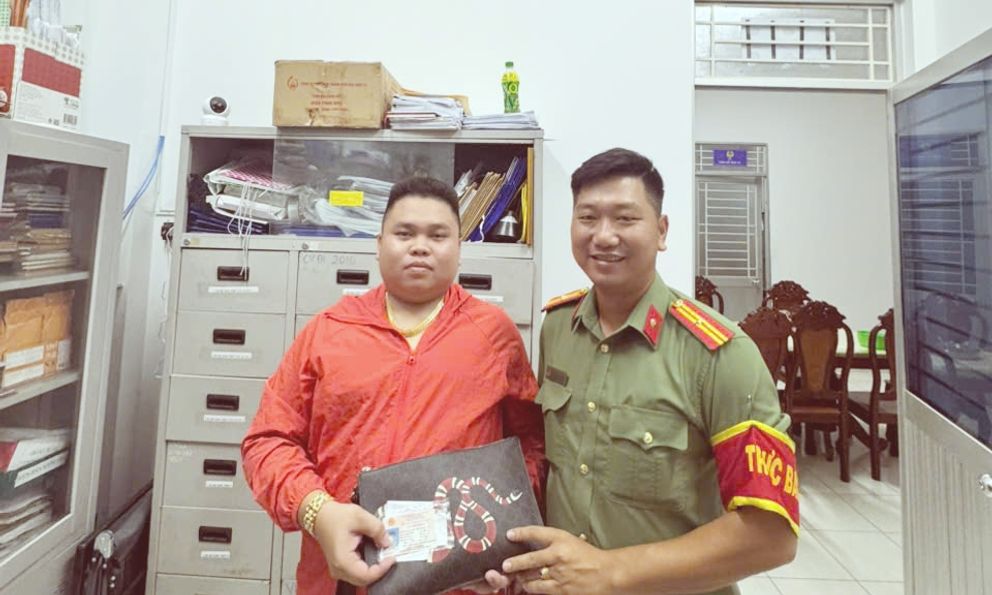 Học sinh lớp 8 nhặt được túi chứa hàng trăm tờ tiền, tổng cộng 215,6 triệu đồng: Công an sử dụng biện pháp nghiệp vụ vào cuộc